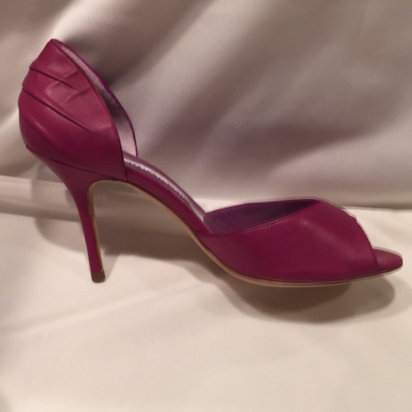 Manolo Blahnik designer heels - Picture 3 of 6